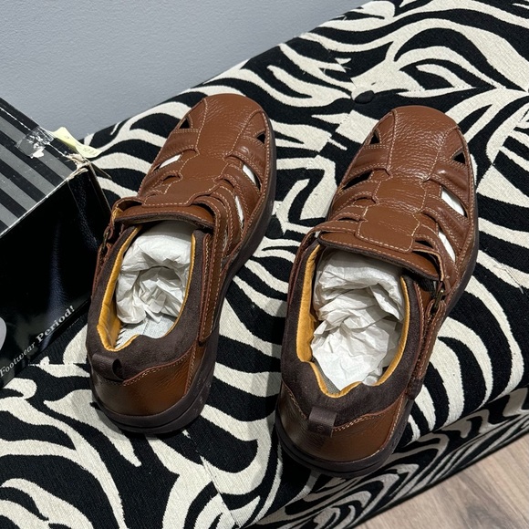 Dr Comfort fishermen show in brown leather size 13 . - Picture 4 of 7